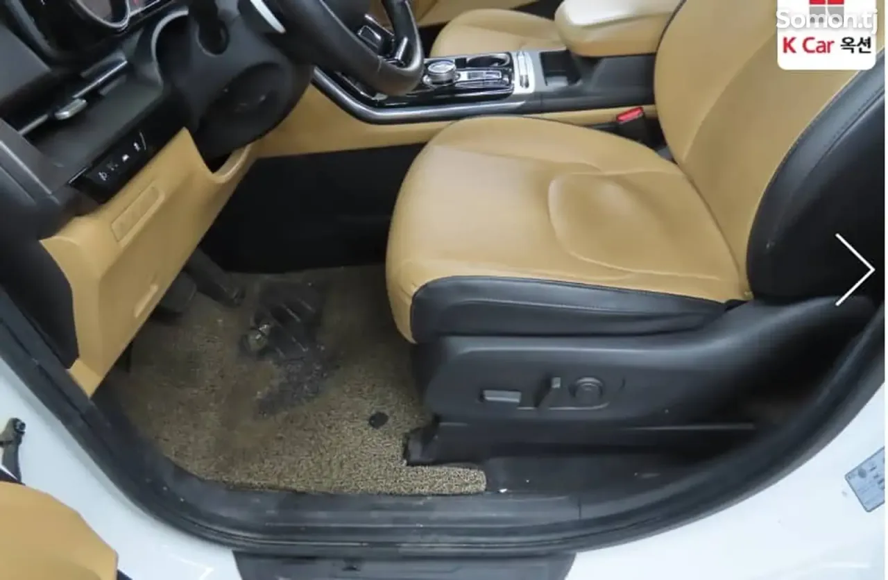 Kia Carnival 2020 · 2.2 AT