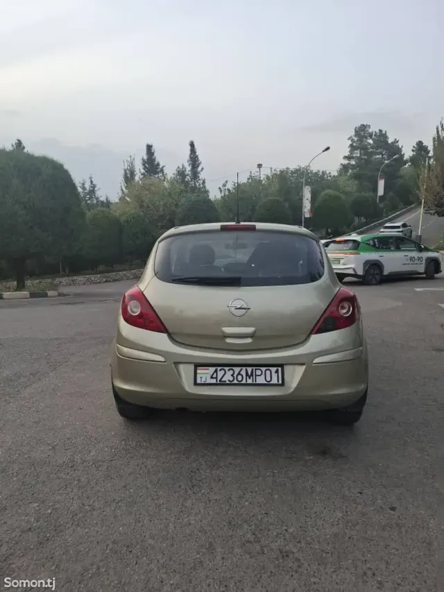 Opel Corsa 2007 · 1.2 MT