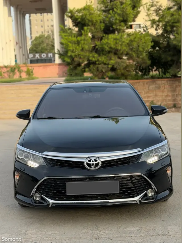 Toyota Camry 2016 · 3.5 AT