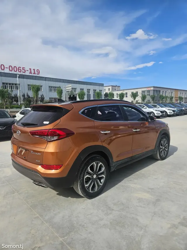 Hyundai Tucson 2016 · 1.6 AT