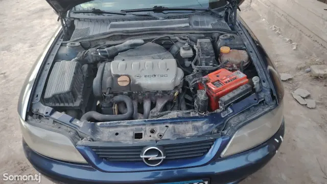 Opel Vectra B 1999 · 1.8 MT
