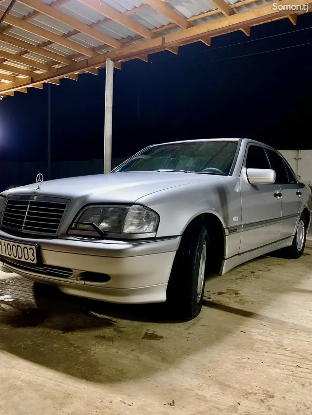 Mercedes-Benz C class 1999 · 1.8 MT
