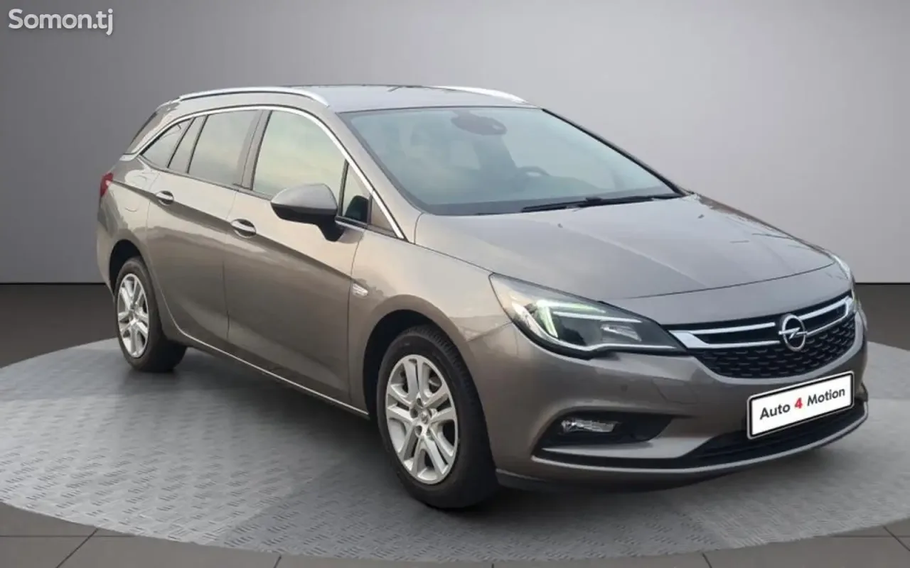 Opel Astra K 2016 · 1.0 MT