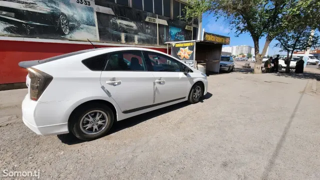 Toyota Auris 2010 · 1.5 AT