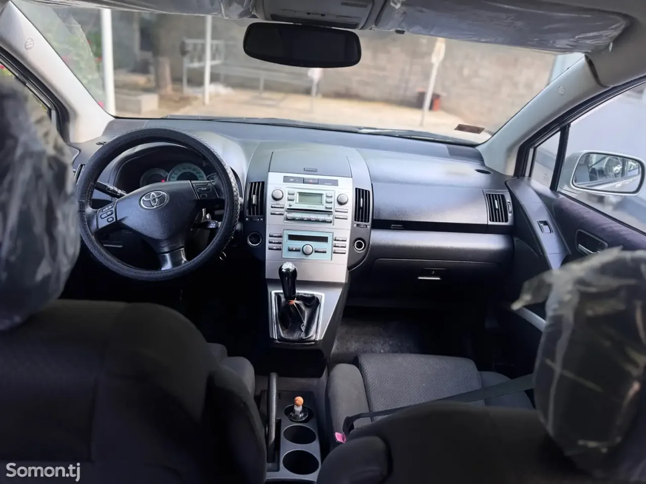 Toyota Corolla Verso 2006 · 1.8 MT