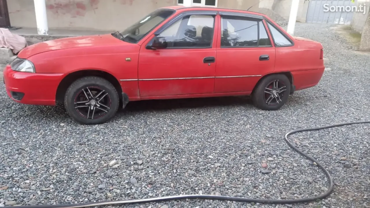 Daewoo Nexia 2010 · 1.6 MT