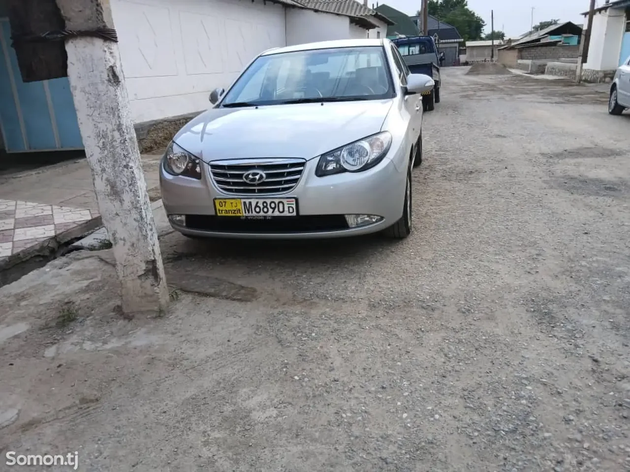 Hyundai Avante 2010 · 1.6 AT