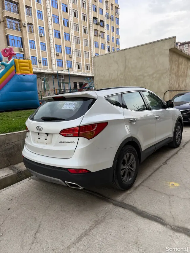 Hyundai Santa Fe 2014 · 2.4 AT