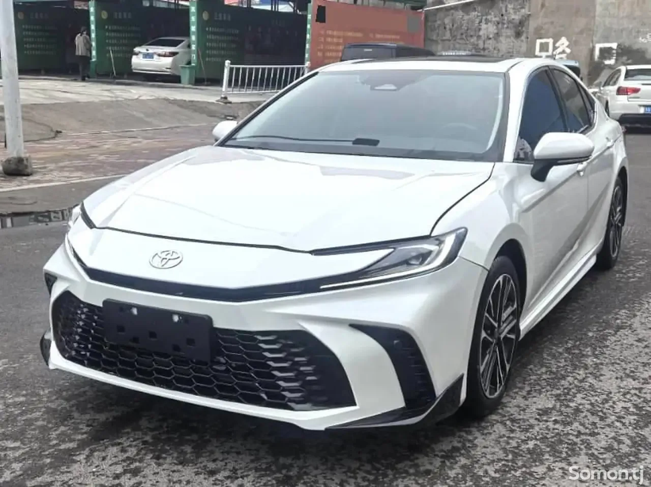 Toyota Camry 2025 · 2.0 AT