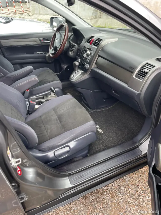 Honda CR-V 2012 · 2.2 AT