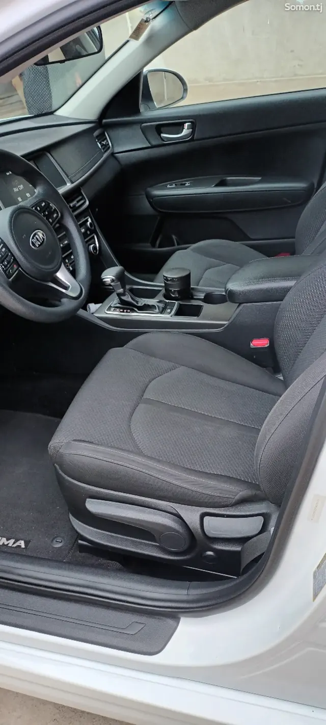 Kia Optima 2017 · 2.0 AT
