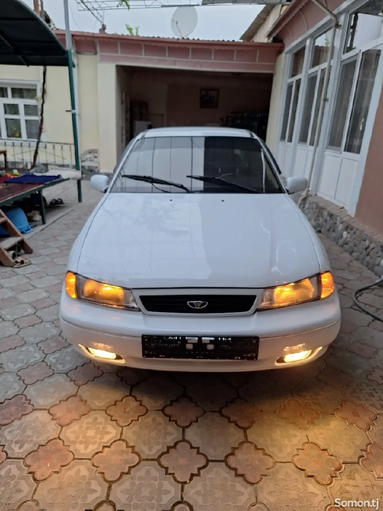 Daewoo Nexia 1996 · 1.6 MT