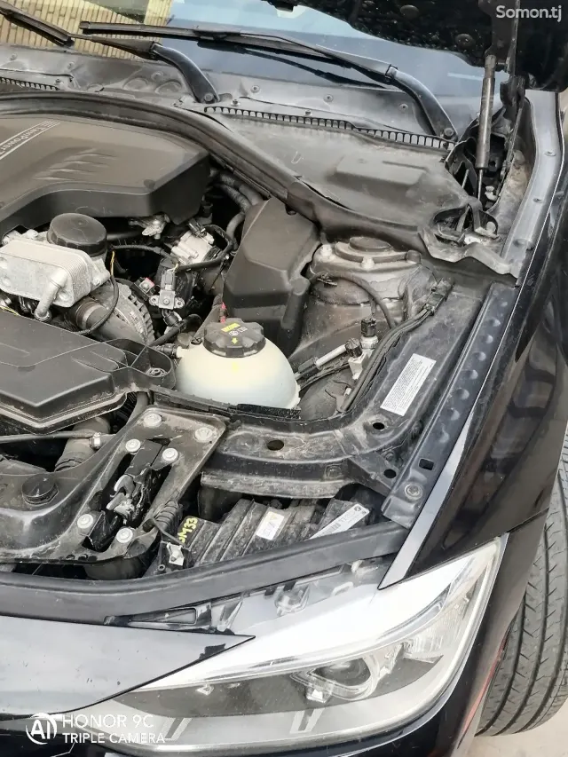 BMW 3 series 2015 · 2.2 AT
