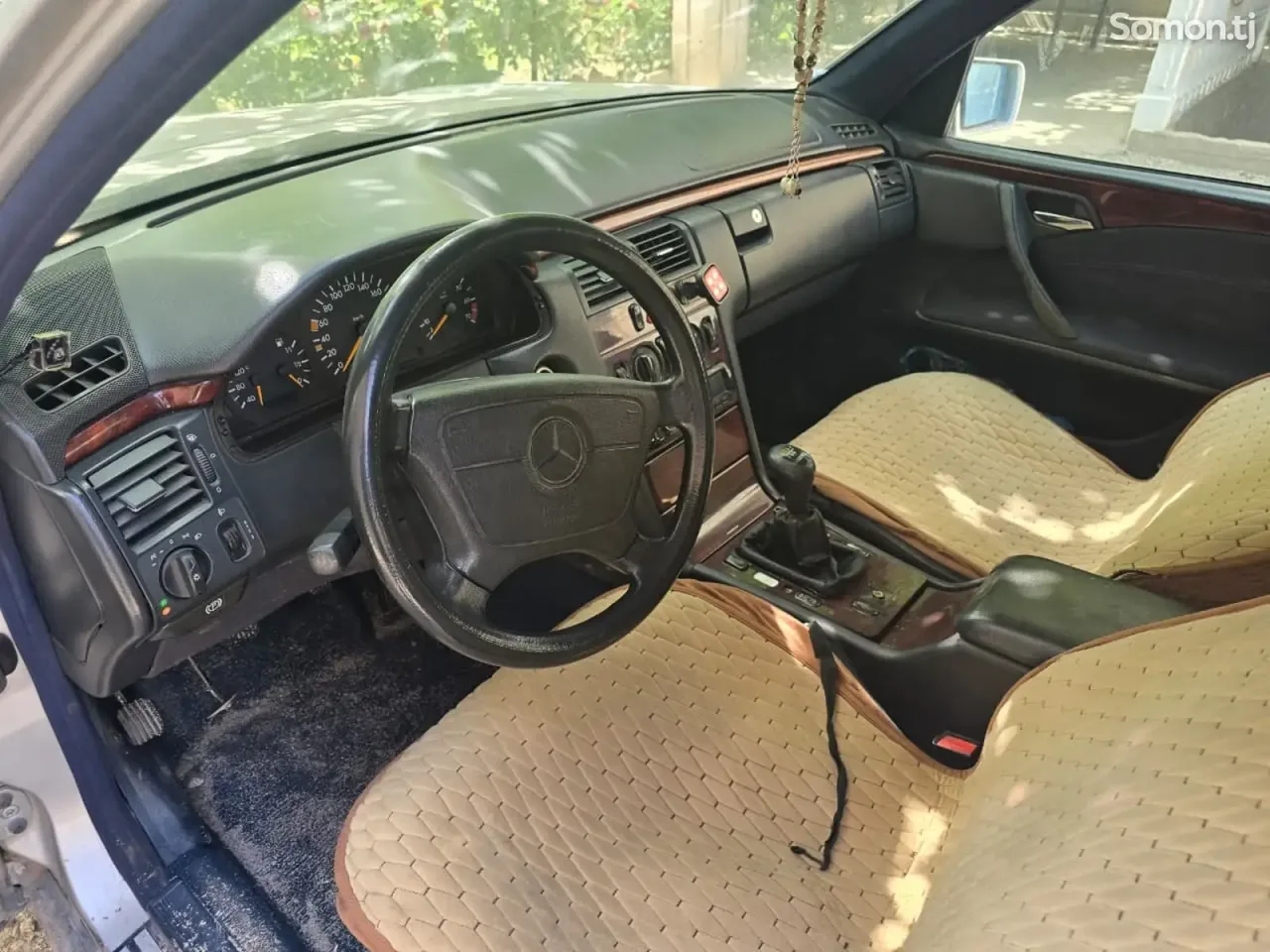 Mercedes-Benz E class 1996 · 2.0 MT