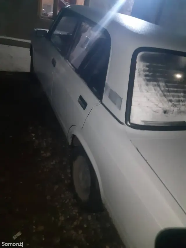 Lada (ВАЗ) 2107 1998 · MT