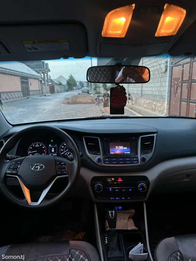 Hyundai Tucson 2017 · 2.0 AT