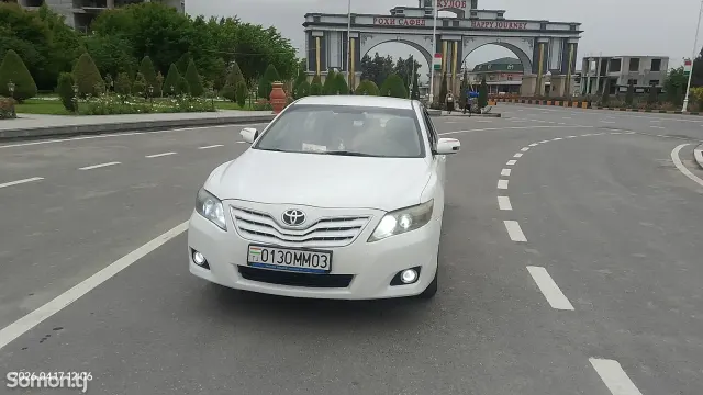 Toyota Camry 2009 · 2.4 AT