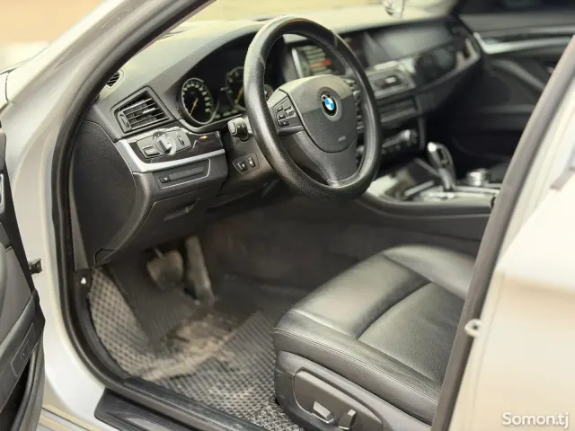 BMW M5 2014 · 2.0 AT