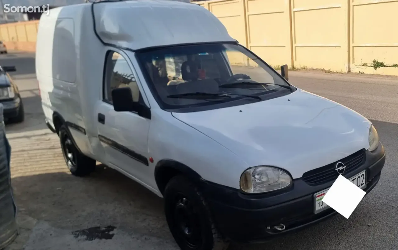 Opel Combo 1999 · 1.6 MT