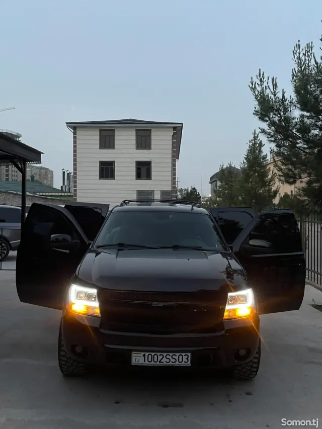 Chevrolet Tahoe 2011 · 5.3 AT