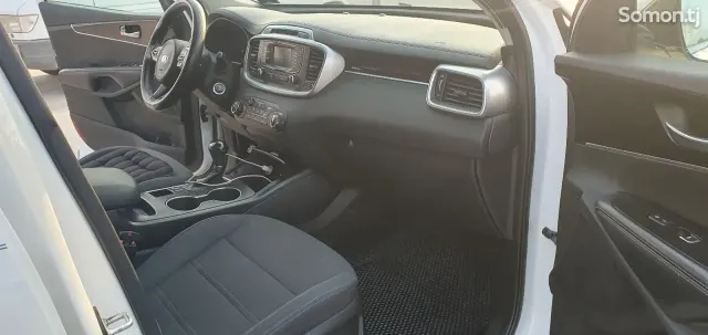 Kia Sorento 2017 · 2.4 AT