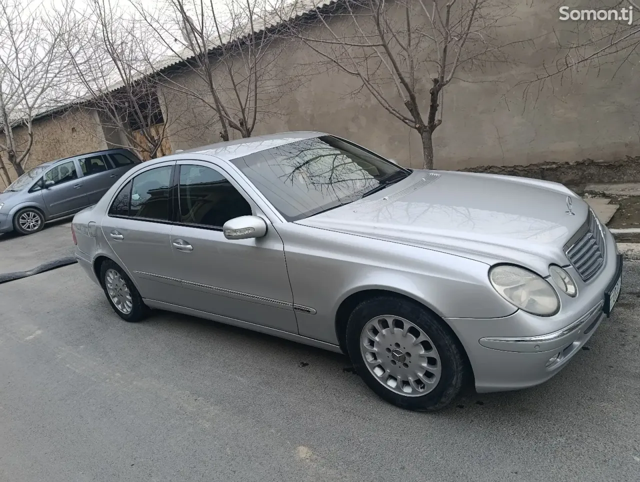Mercedes-Benz E class 2002 · 2.4 AT