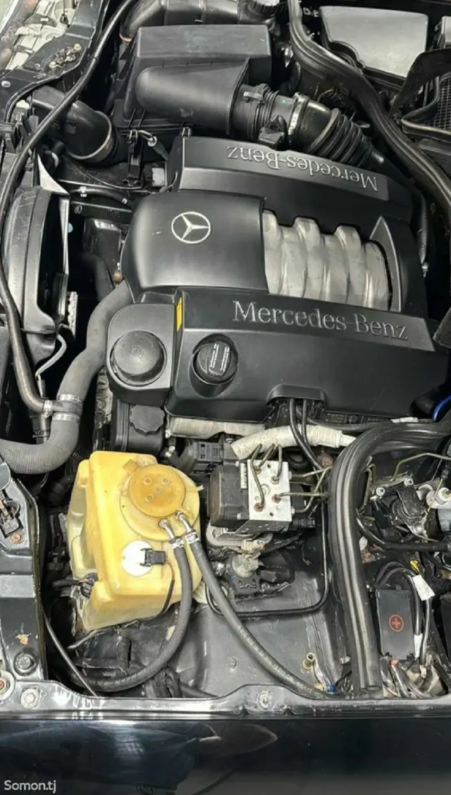 Mercedes-Benz E class 2002 · 2.8 AT