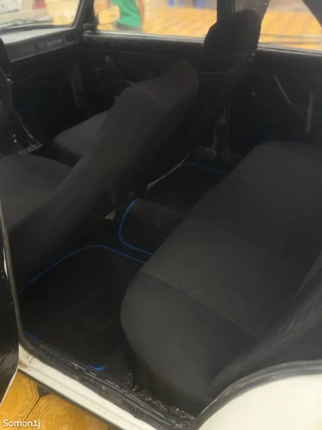 Lada (ВАЗ) 2107 2003 · 1.5 MT