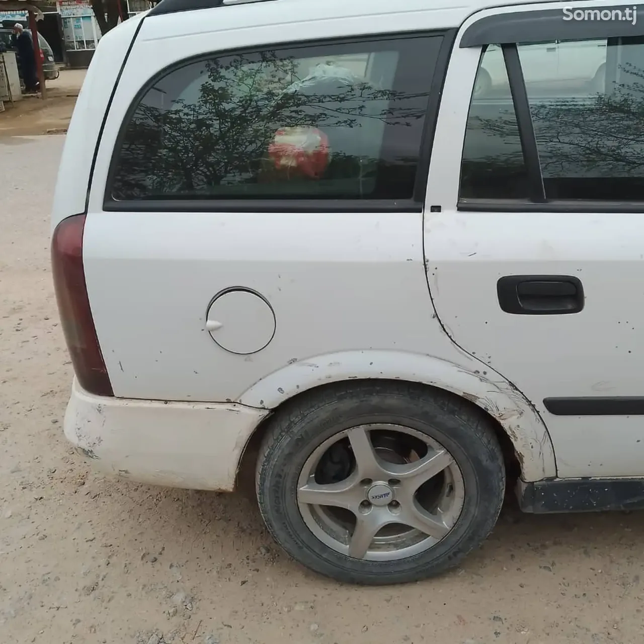 Opel Astra G 1999 · 1.6 MT