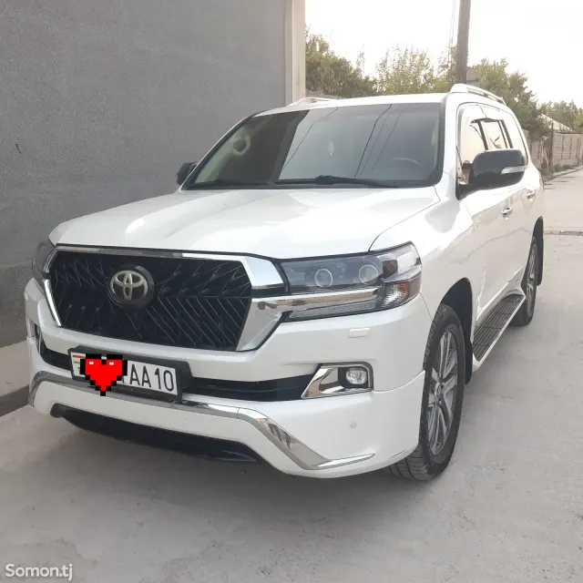 Toyota Land Cruiser 2017 · 4.7 AT