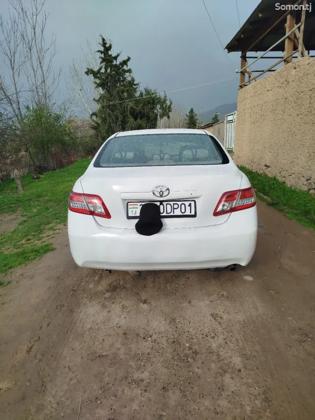 Toyota Camry 2008 · 2.4 AT