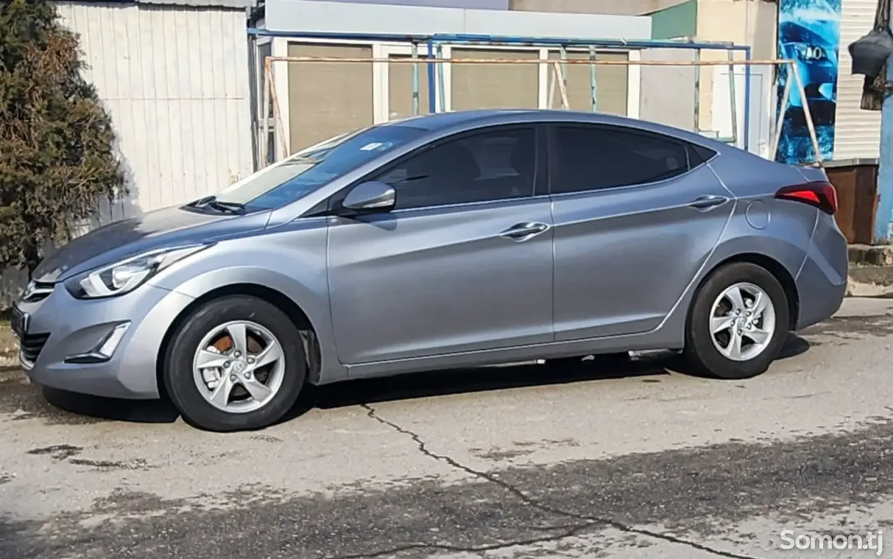 Hyundai Avante 2014 · 1.6 AT