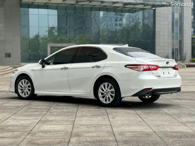 Toyota Camry 2023 · 2.5 AT