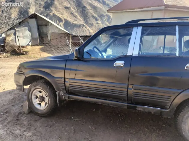 Ssang Yong Musso 1997 · 2.9 MT