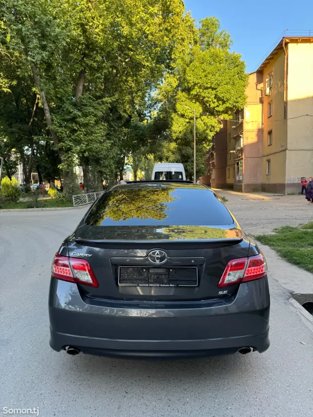 Toyota Camry 2011 · 2.5 AT