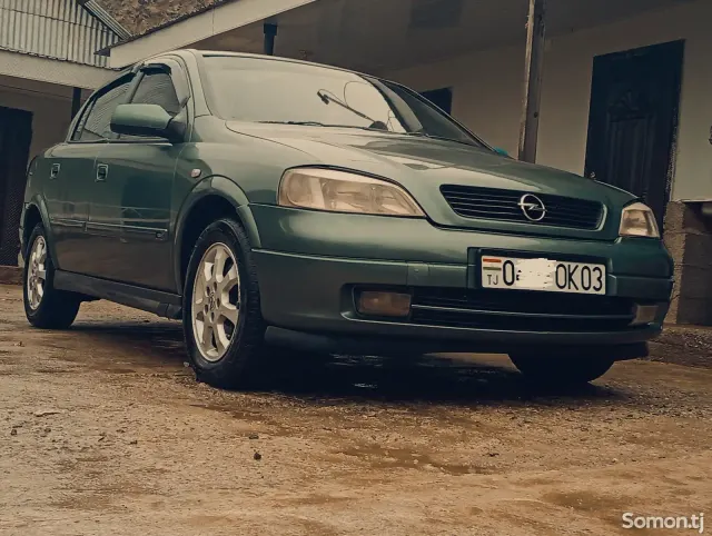 Opel Astra G 2000 · 1.8 MT