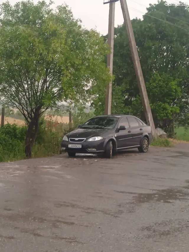 Daewoo Lacetti 2013 · 1.5 MT