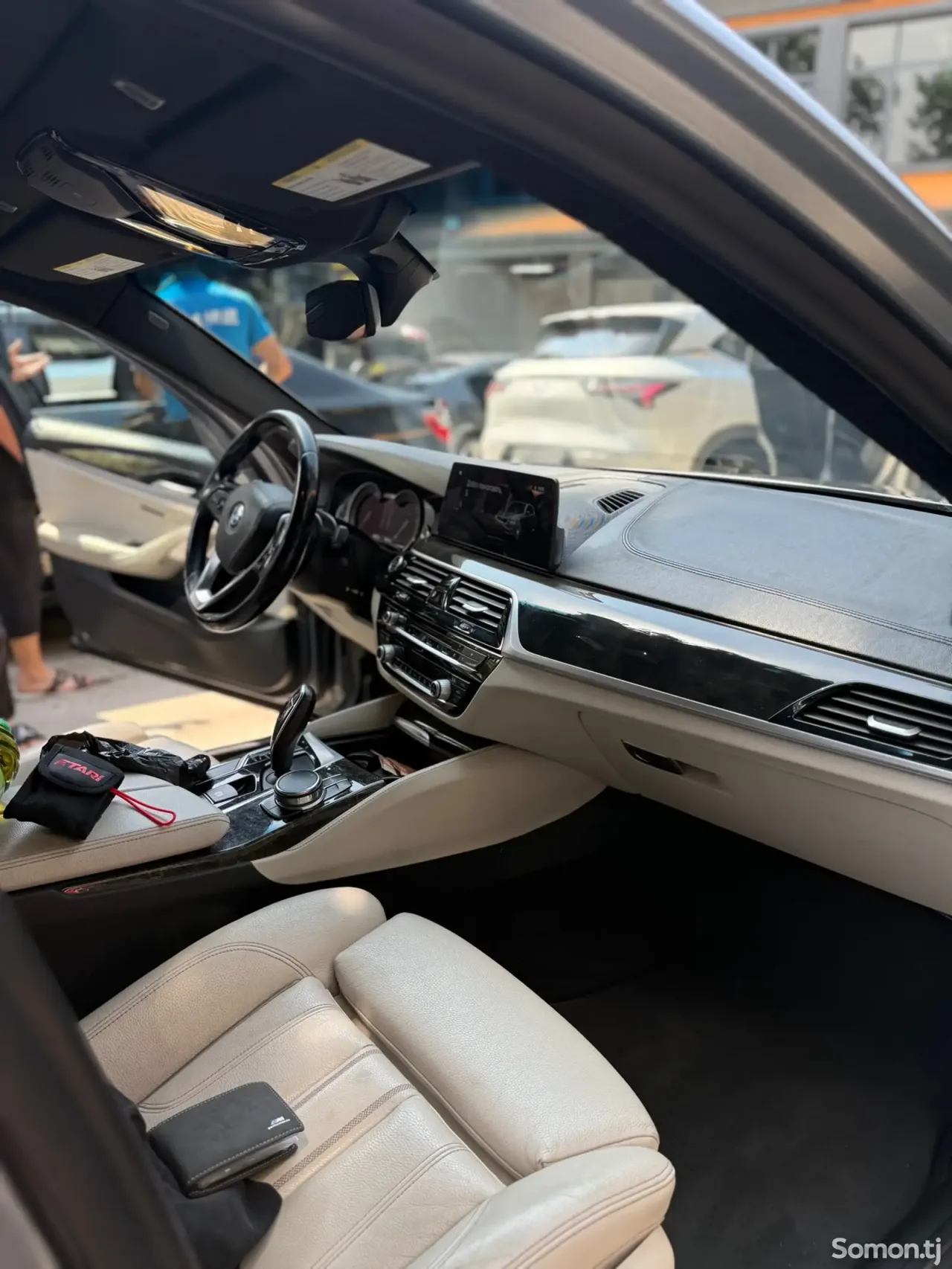 BMW 5 series 2018 · 3.0 AT