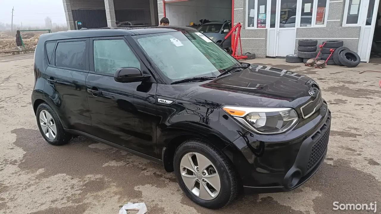 Kia Soul 2015 · 1.6 AT