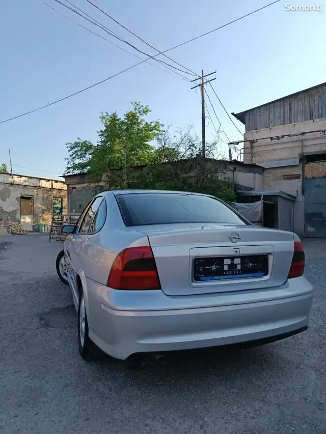 Opel Vectra B 1999 · 1.6 MT