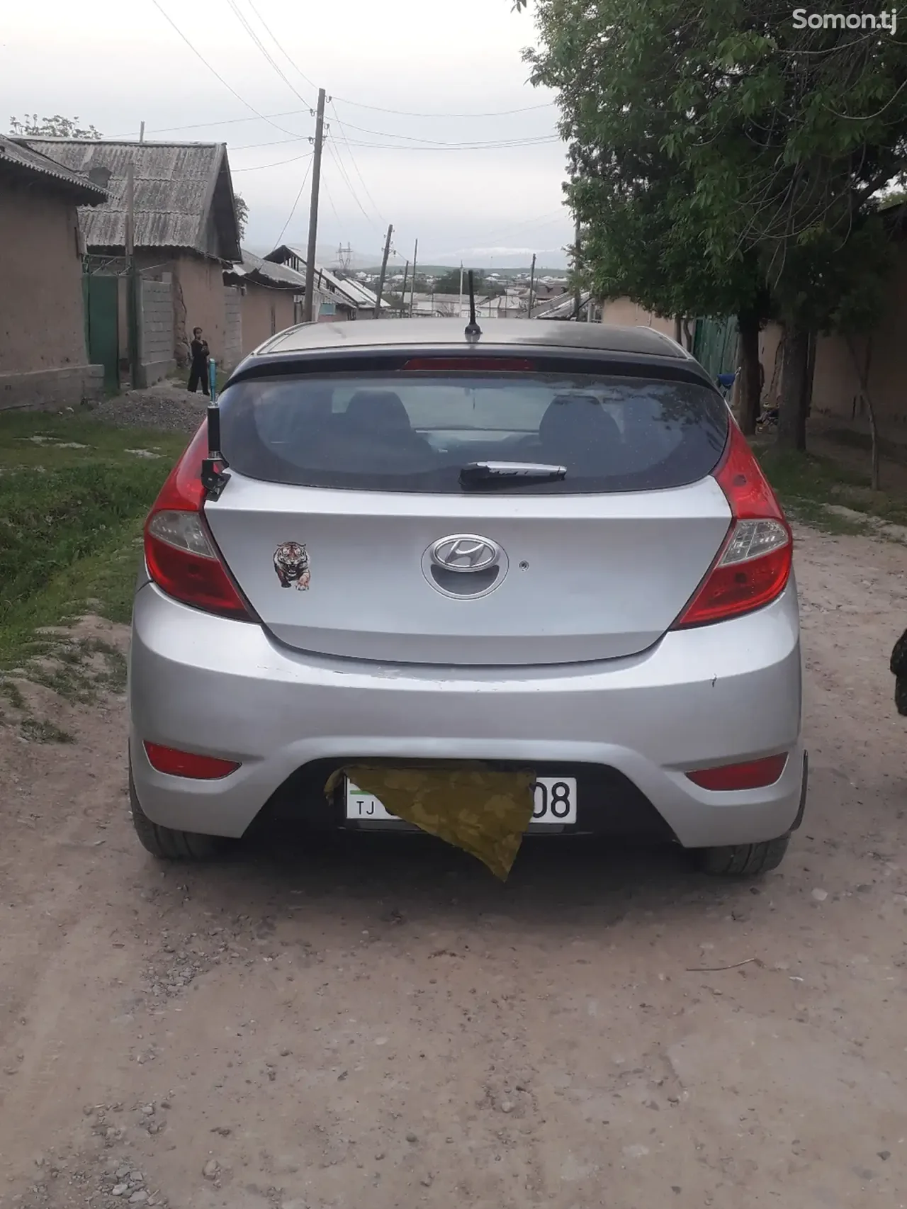 Hyundai Solaris 2013 · 1.4 MT