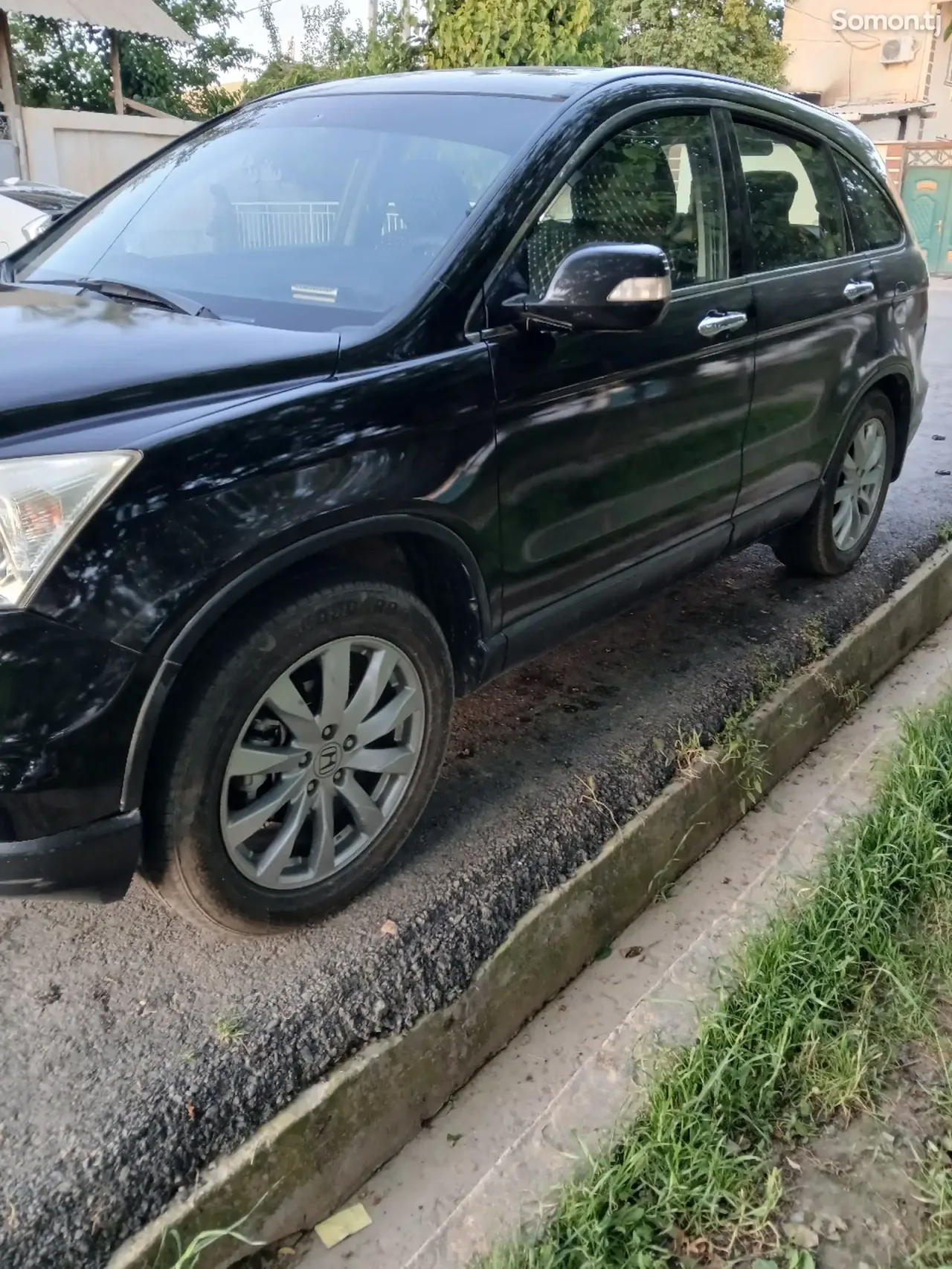 Honda CR-V 2011 · 2.4 AT
