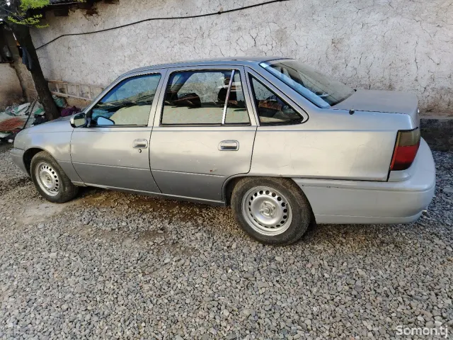 Daewoo Nexia 1996 · 1.6 MT