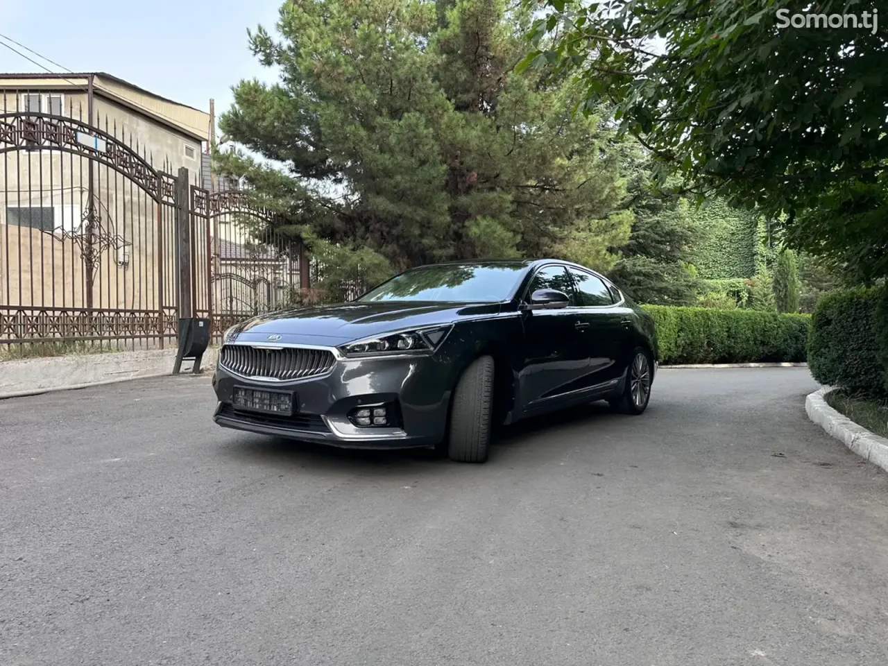 Kia K7 2019 · 2.4 AT