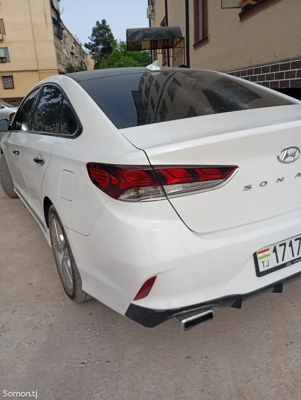 Hyundai Sonata 2017 · 2.4 AT