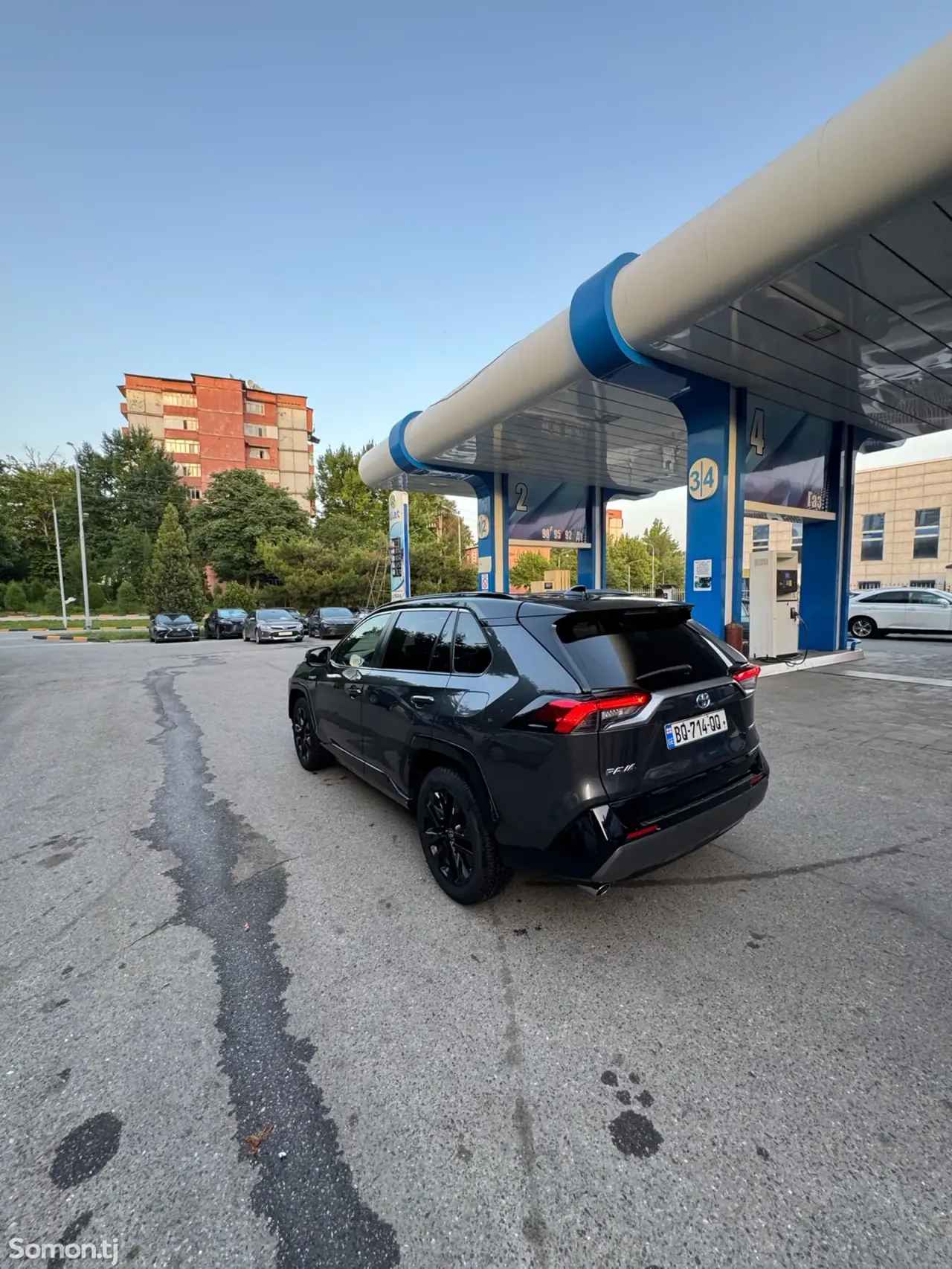 Toyota RAV 4 2021 · 2.5 AT