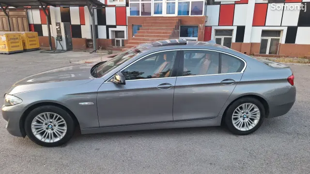 BMW 5 series 2013 · 2.0 AT