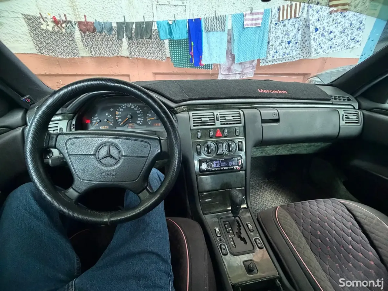 Mercedes-Benz E class 1997 · 2.3 AT
