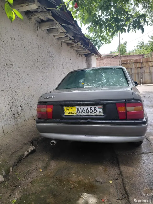 Opel Vectra A 1994 · 1.8 MT