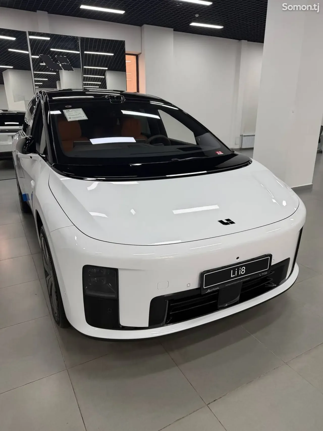 Li Auto (Lixiang) i8 2025 · AT